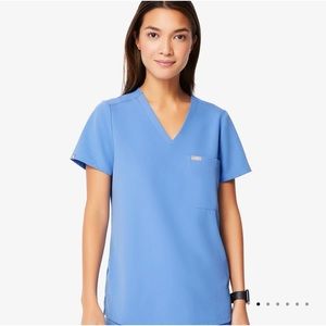 Figs XXS Catarina One-Pocket Scrub Top in Ceil Blue